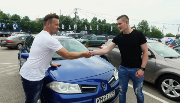 Trzydrzwiowy hatchback za 20 tysięcy