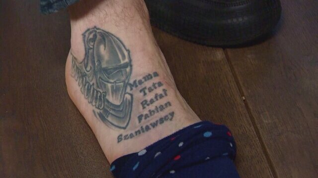 W roli głównej: Alan Andersz pokazał tatuaż na stopie